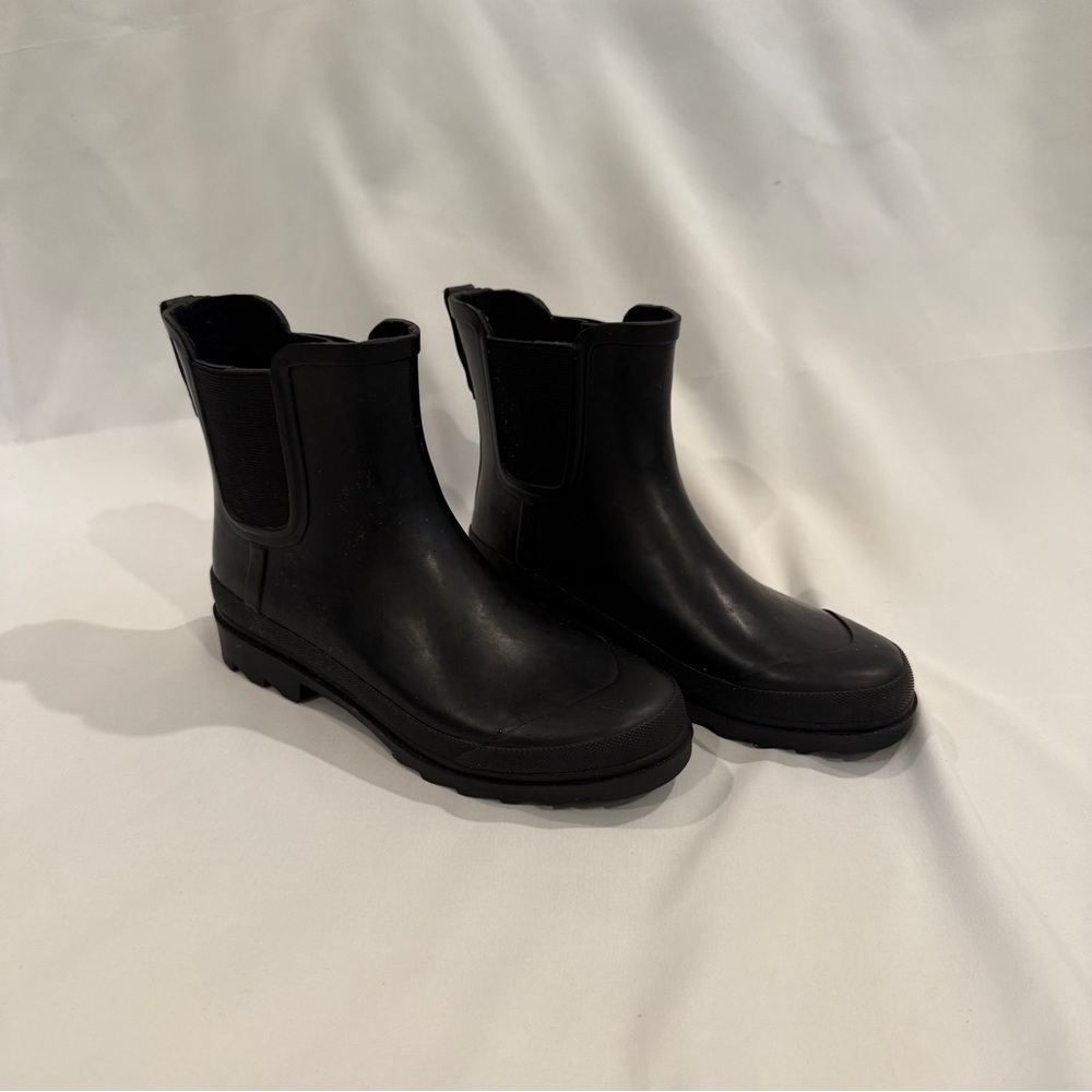 J.Crew Short Lug-Sole Rain Boots 7 - Picture 4 of 7